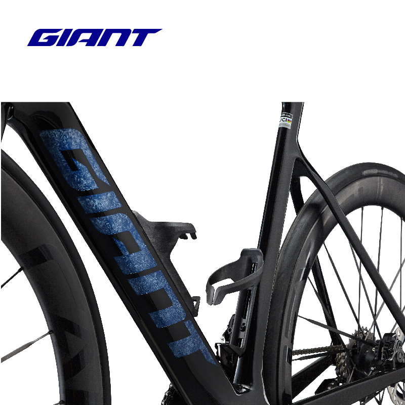 GIA BINH NUOC PROPEL ONG GIUA KHUNG-01